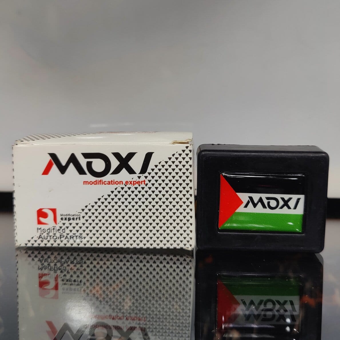 Moxi Flasher