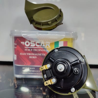 Oscar Army Horn_img_0
